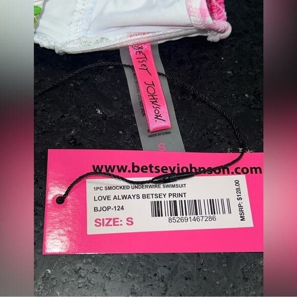 NEW BETSEY JOHNSON LOVE ALWAYS PRINT WHITE PINK ROSES ONE PEICE SWIMSUIT SZ M - Picture 12 of 13